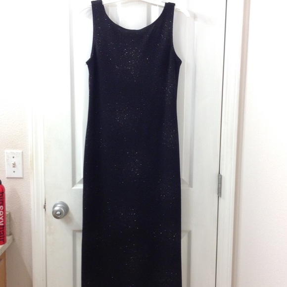 🥂🍾 STRETCHY Dark Black w/ Sparkles Evening Gown - Picture 3 of 4